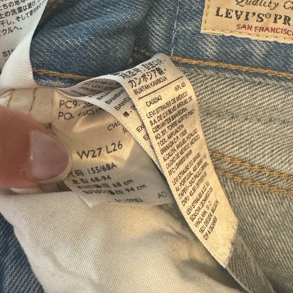 Levi’s 501 Distressed Button Fly Jeans Size 27 | Light Wash High Rise Inseam 26 - Picture 3 of 3